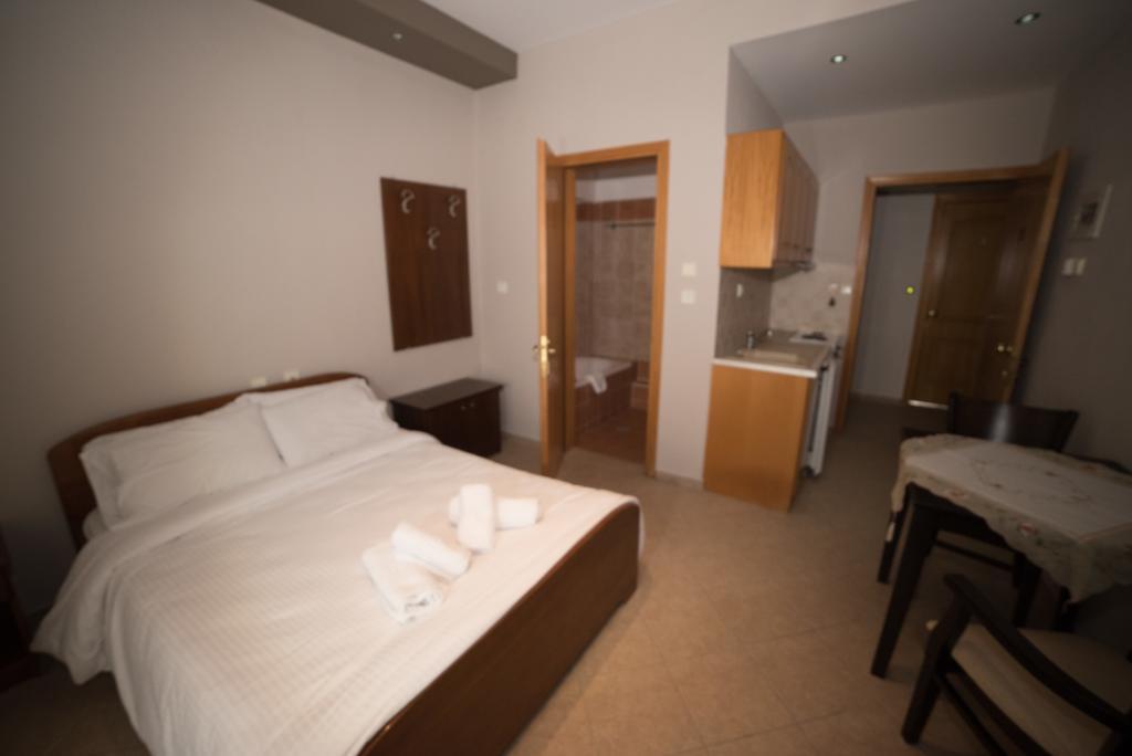 Hotel Galaxias Káto Loutrákion Kültér fotó