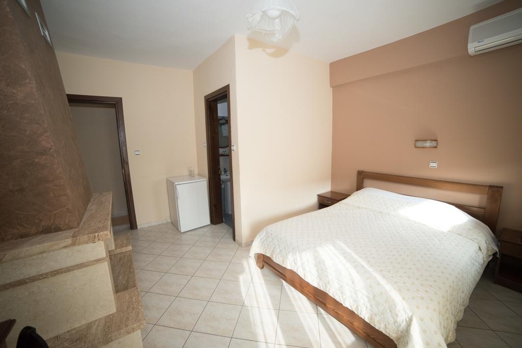 Hotel Galaxias Káto Loutrákion Kültér fotó